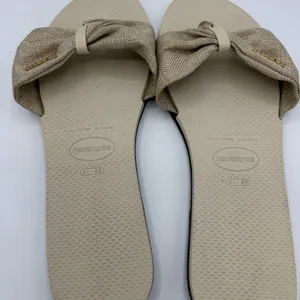 Havaianas Women's You St. Tropez Shine flip flops‎ in beige with bow size 11/12 thumbnail 3