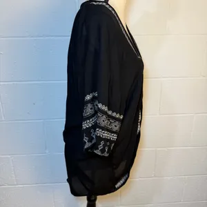 Chloe & Katie Black Embroidered Kimono Coverup thumbnail 4