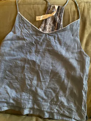 Lululemon Top thumbnail 1