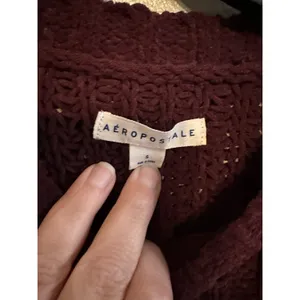 Aeropostale Burgundy Cable Knit Chunky Sweater Women's Size‎ S thumbnail 3