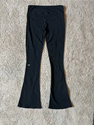 Alo Yoga Black Flare/Bootcut Leggings thumbnail 2