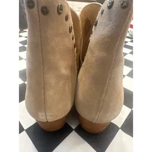 Free People Tan Suede Studded Charm Ankle double V Boots Western Pointed 38.5 thumbnail 3