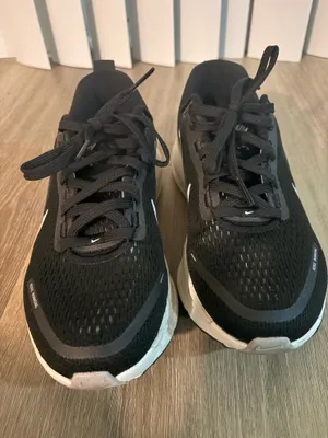 Nike Running Vomero Shoes thumbnail 1