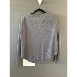 Aerie Gray Waffle Knit Thermal Long Sleeve V-Neck Pocket Top XS Relaxed‎ Fit thumbnail 9