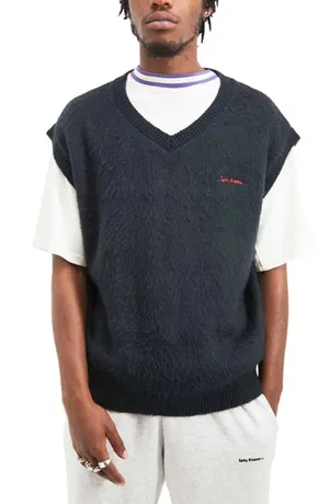 iets frans... Urban Outfitters Fluffy Knit Vest Navy Blue Unisex L NWOT thumbnail 1