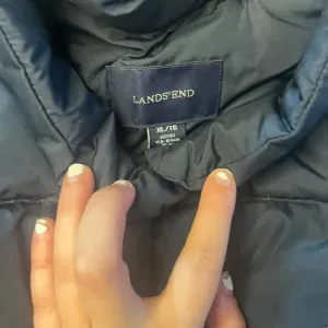 Lands' End‎ Women's XL Black Quilted Puffer Insulated High Collar Vest thumbnail 2