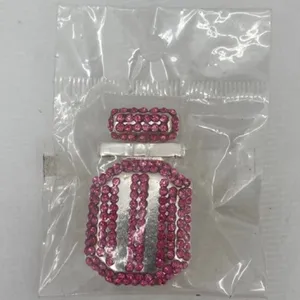 Victoria's Secret Bombshell Pin thumbnail 2