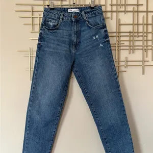 ZARA Mom Jeans thumbnail 2