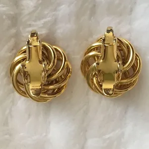 🌈3/$10 Cute Knot Gold Tone Clip-On Earrings thumbnail 4