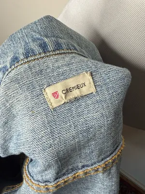 Cremieux Cropped Medium Wash Denim Jacket thumbnail 4