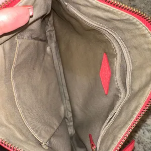 Fossil‎ Crossbody Bag bright Pink Leather Adjustable Strap Key Accent thumbnail 12