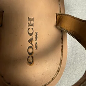 Coach Cheyanne Metallic Gold Textured Leather Thong Sandals G3161 Womens 6B thumbnail 5