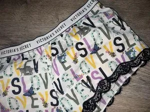 Victoria’s Secret LOVE VS Lacy sleep boxy shorts! thumbnail 3