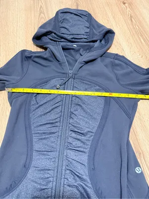 Lululemon Women's Size 4 Gray Ruched Full Zip Hoodie Jacket Heathered Panels thumbnail 4
