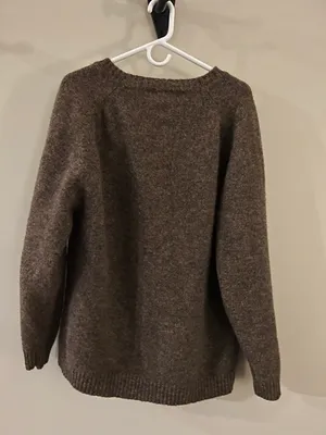 Sweater thumbnail 3