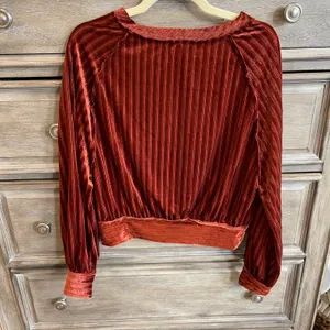 Apricot Lane Cropped Sweater thumbnail 2