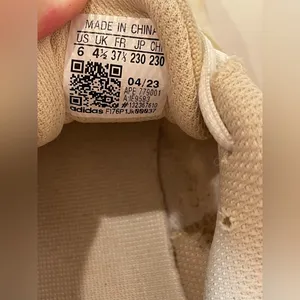 Adidas Women’s Response CL White Sneakers Size 6‎ thumbnail 7