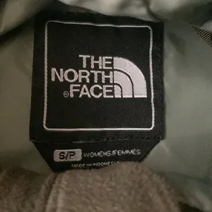 The North Face S/M Women’s Rain Jacket HyVent Olive Green Winter Coat Size Small thumbnail 3