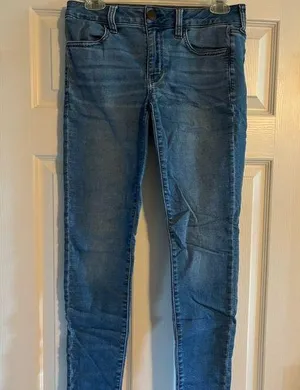 Skinny Jeans Medium Wash thumbnail 1