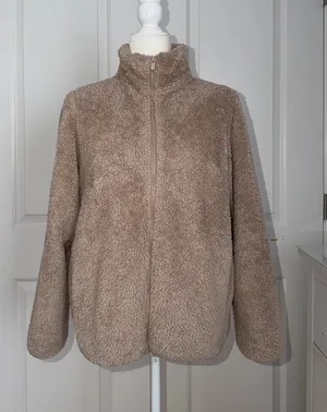 Uniqlo Tan Sherpa Zip-Up Jacket thumbnail 1