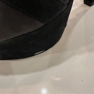 Prada Platform Stiletto T-strap Sandals Sz 39 Suede Black Gray Heels Peep Toe thumbnail 5