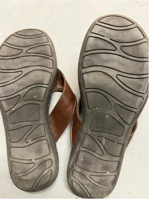 b.o.c Brown and Tan Thong Sandals Size 7 thumbnail 5