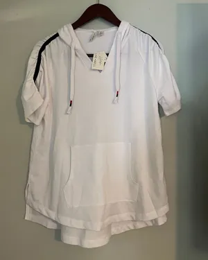 Women’s White Short-Sleeve Hooded Pullover with Shoulder Stripe thumbnail 1