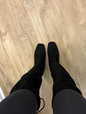 Black Thigh High Boots Size 8 thumbnail 2