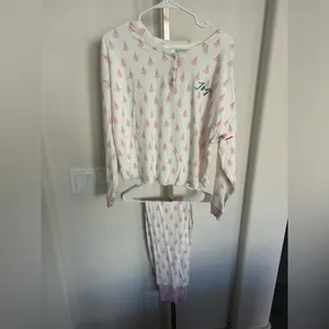 Honeydew Pink Christmas Tree Cuddle Crew Pajama Set Medium NEW thumbnail 3