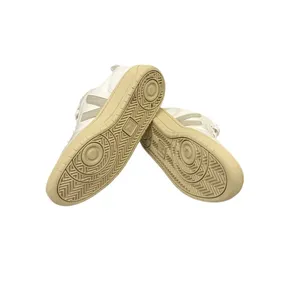 VEJA Shoes V-10 Bicolor Leather Low-Top Sneakers Size Women's 6 thumbnail 3