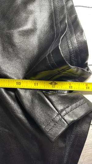NEW FATE Biker Black FAUX LEATHER Shorts Size MEDIUM thumbnail 10