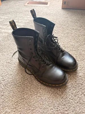 Doc Martins Black Size 9 thumbnail 2