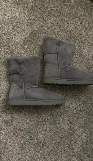 UGG Bailey Button Gray Suede Boots thumbnail 8
