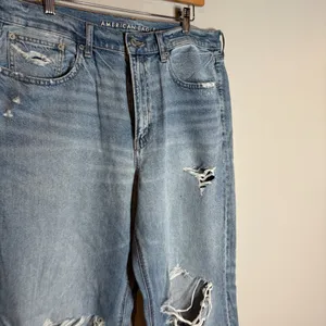 American Eagle Low-Rise Baggy Straight jeans thumbnail 2