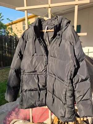 Fabletics Black Puffer Jacket thumbnail 6