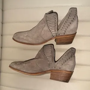 Vince-camuto Women's Grey Boots thumbnail 10