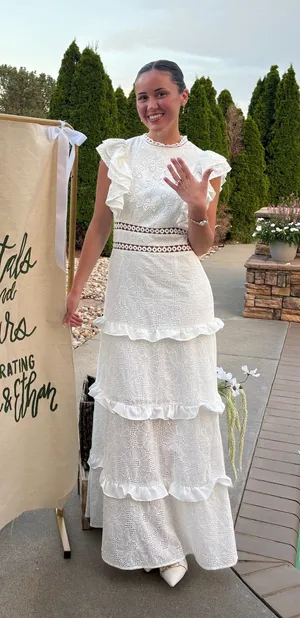 Beautiful Bridal Dress White thumbnail 1
