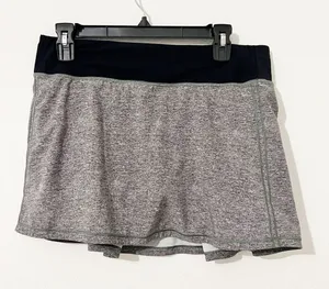 Lululemon Gray Womens Tennis Skort Skirt Size 8 thumbnail 1