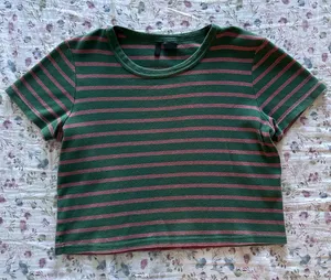 Red & Green Striped Crop Tee Size M thumbnail 1