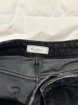 KanCan Mom Fit Jeans Size 29 thumbnail 2