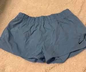 Nike Shorts Women’s thumbnail 1