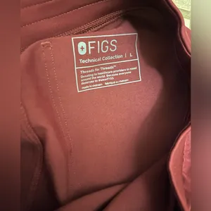 Womens FIGS maroon scrub bottoms thumbnail 2