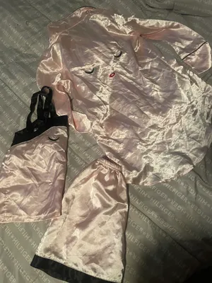 Size Medium Light Punk Satin 3 Piece Pajama Set Pink thumbnail 6