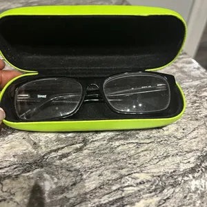 Tapout Black Rectangular Eyeglasses frames and hard case only Unisex thumbnail 6