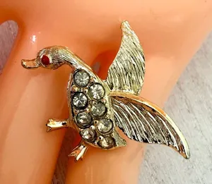 Vintage NEMO Gold Tone Rhinestone Bird Brooch Red Eye thumbnail 1