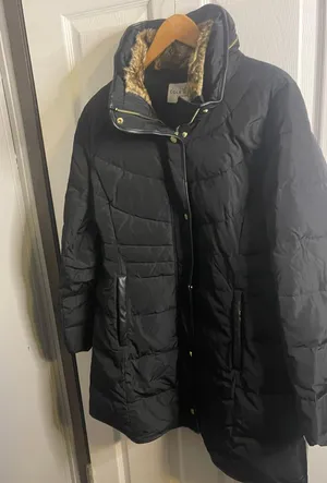 women’s large black coat with zipper stored hood. SEE NOTES. thumbnail 1
