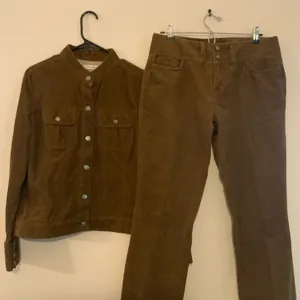 Woman’s Vintage Tommy Hilfiger corduroy Jacket & Pant thumbnail 1
