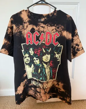 AC/DC T-Shirt thumbnail 1