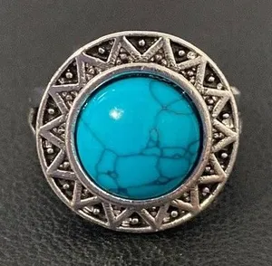 Silver and Turquoise Ring Size 8.5 thumbnail 1