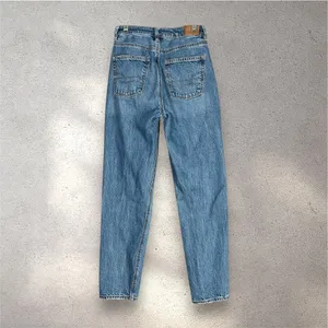 American Eagle Jean Women's size 00 Regular Mom Straight Stretch High Rise Y2K thumbnail 2